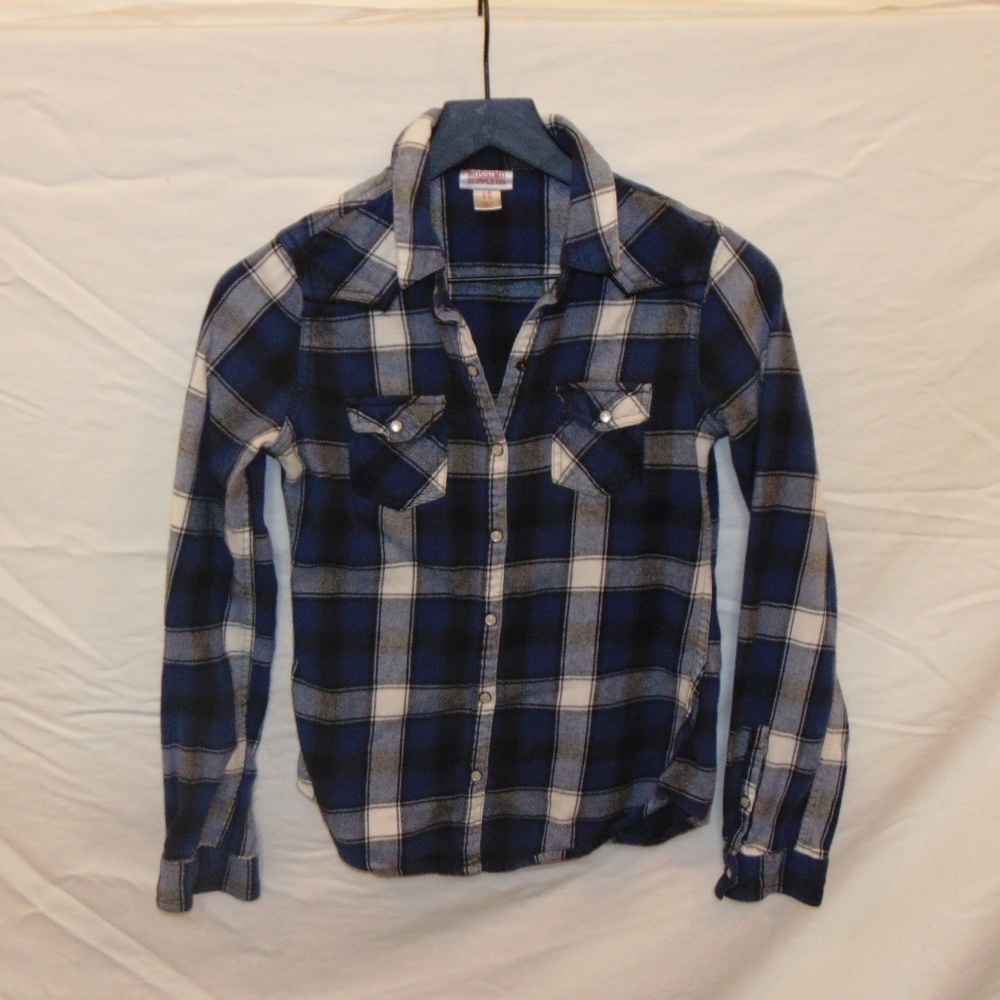 Girls long sleeve flannel top